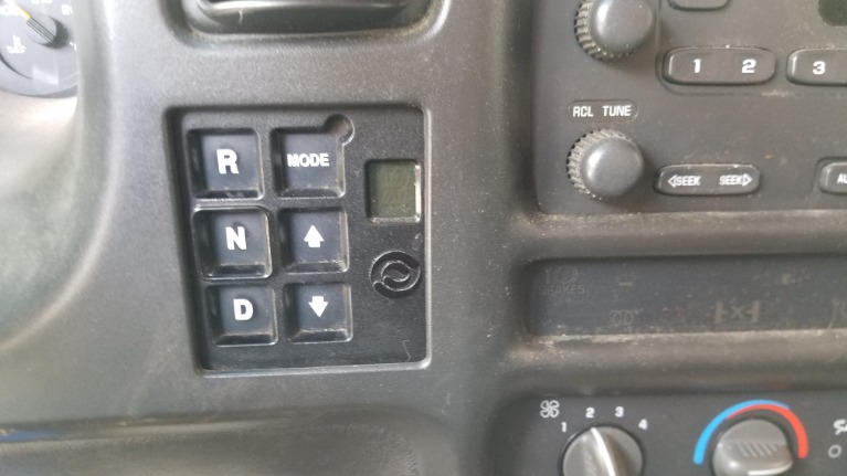 Used-2004-GMC-C6500-TRUCK-C6C042