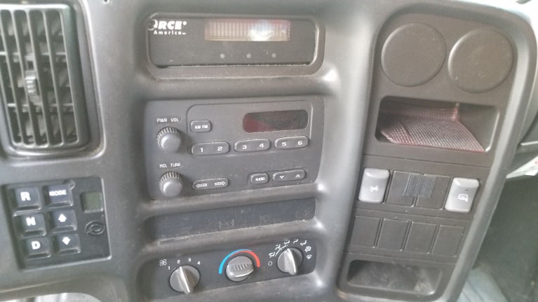 Used-2004-GMC-C6500-TRUCK-C6C042