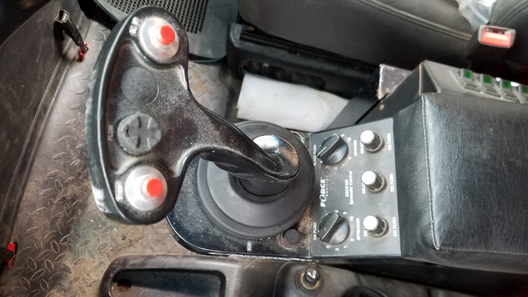 Used-2004-GMC-C6500-TRUCK-C6C042