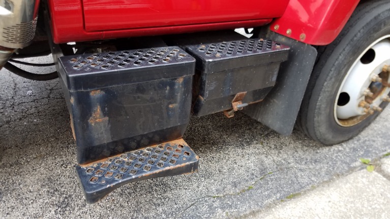 Used-2004-GMC-C6500-TRUCK-C6C042