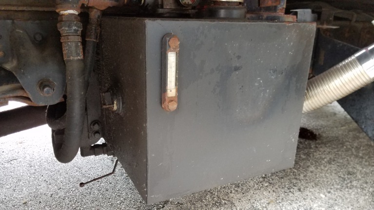 Used-2004-GMC-C6500-TRUCK-C6C042