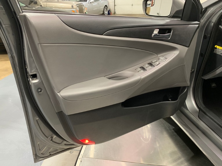 Used-2014-Hyundai-Sonata-GLS