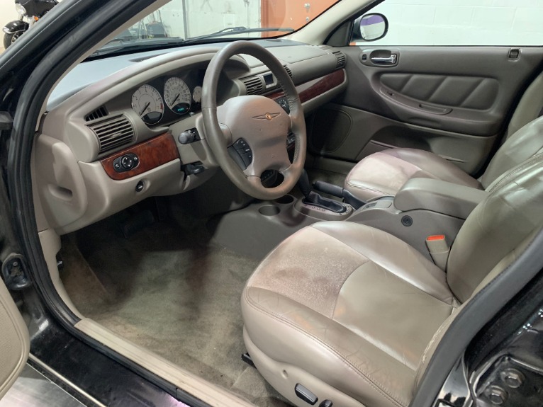 Used-2003-Chrysler-Sebring-LXi