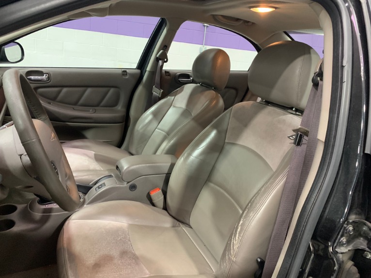Used-2003-Chrysler-Sebring-LXi