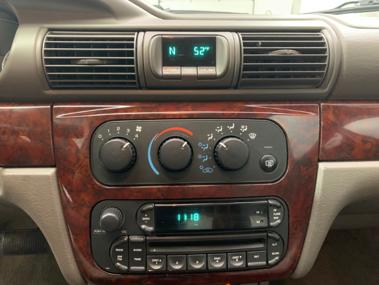 Used-2003-Chrysler-Sebring-LXi
