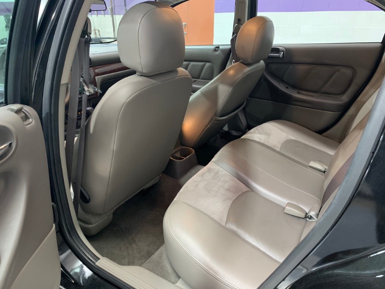 Used-2003-Chrysler-Sebring-LXi