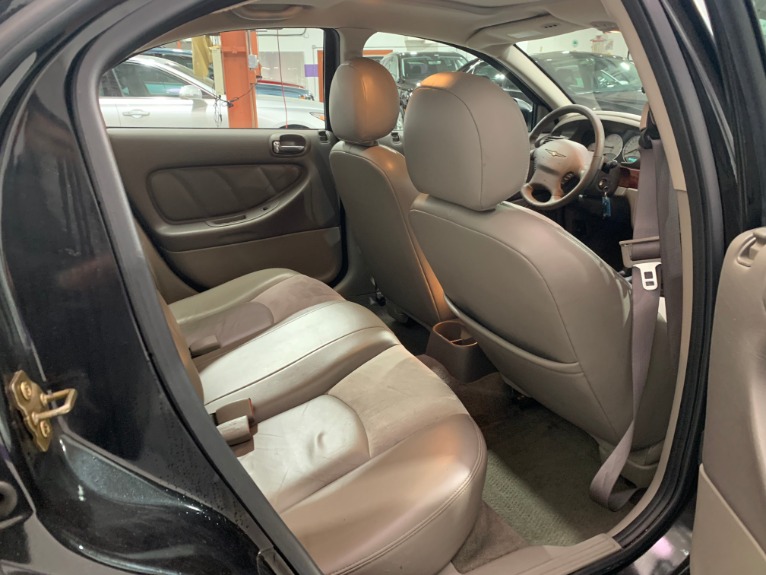 Used-2003-Chrysler-Sebring-LXi