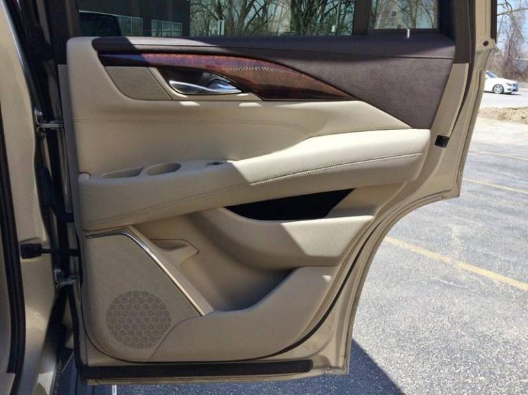 Used-2015-Cadillac-Escalade-Premium-4x4-4dr-SUV