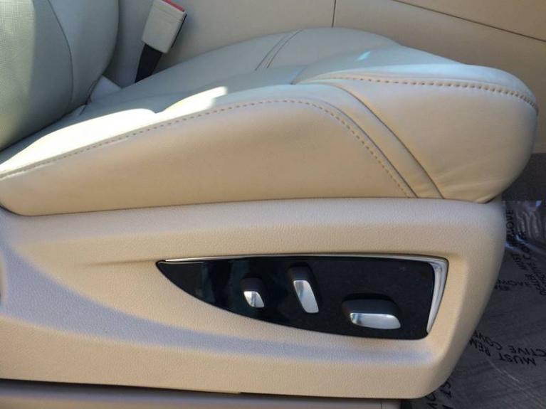 Used-2015-Cadillac-Escalade-Premium-4x4-4dr-SUV