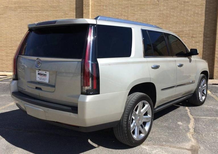 Used-2015-Cadillac-Escalade-Premium-4x4-4dr-SUV