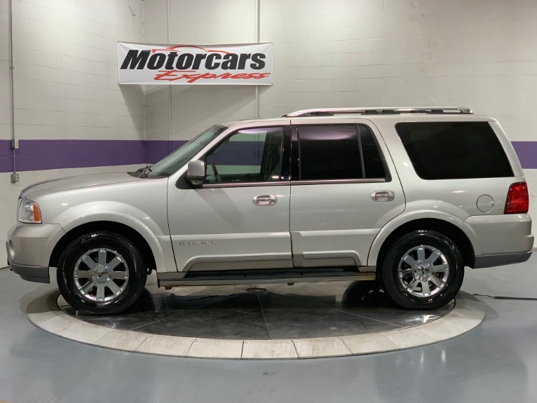 Used-2004-Lincoln-Navigator-Luxury