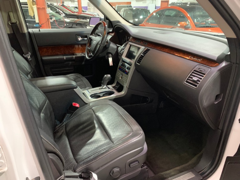 Used-2011-Ford-Flex-Limited