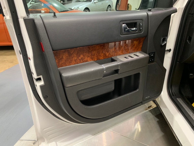 Used-2011-Ford-Flex-Limited
