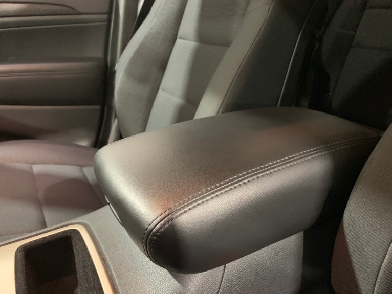 Used-2016-Jeep-Grand-Cherokee-Laredo