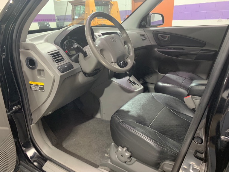 Used-2009-Hyundai-Tucson-Limited-V6