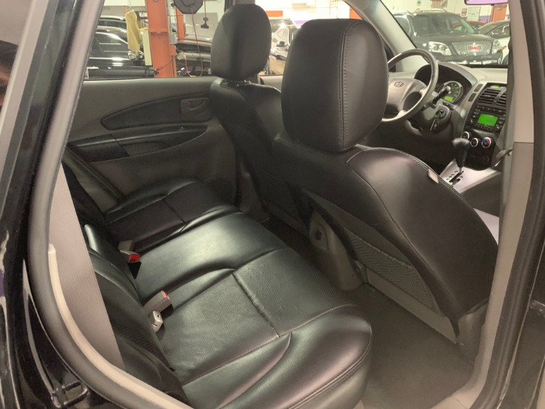 Used-2009-Hyundai-Tucson-Limited-V6