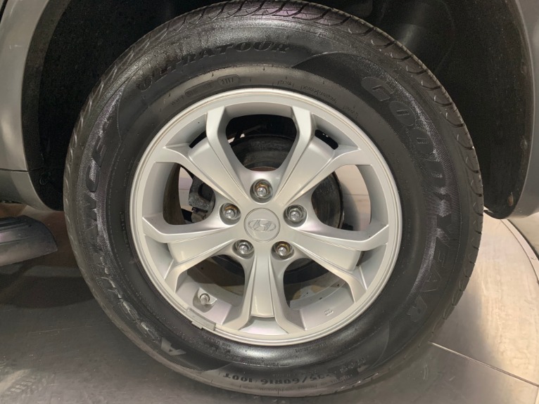 Used-2009-Hyundai-Tucson-Limited-V6