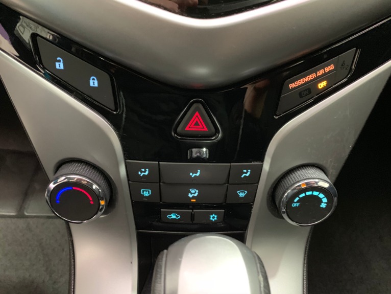 Used-2014-Chevrolet-Cruze-1LT-Auto