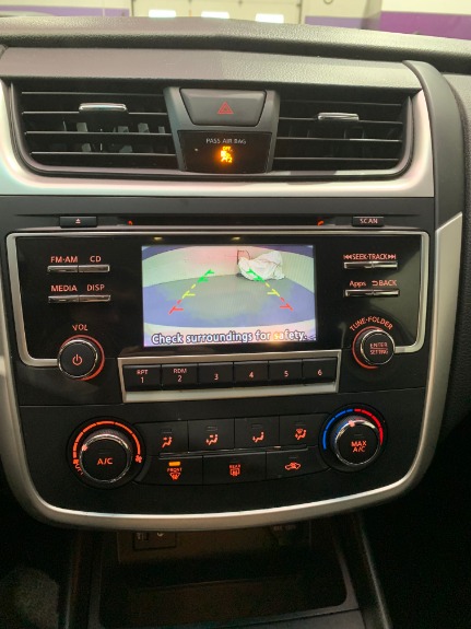 Used-2016-Nissan-Altima-25-SR