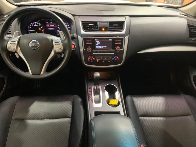 Used-2016-Nissan-Altima-25-SR