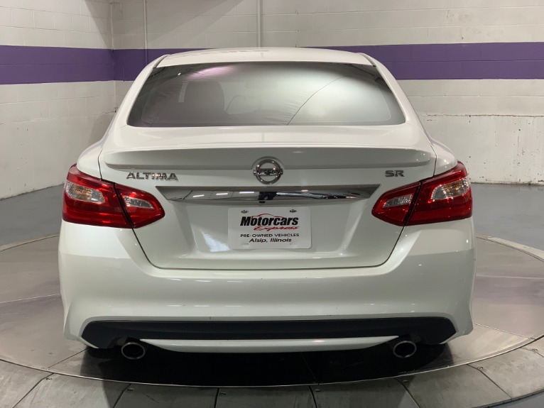 Used-2016-Nissan-Altima-25-SR