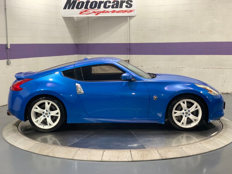 Used-2009-Nissan-370Z-Touring