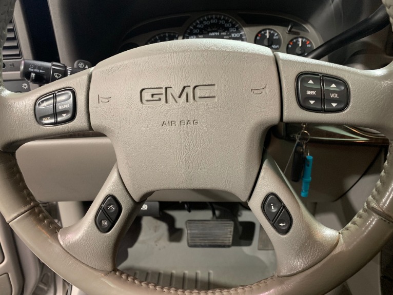 Used-2006-GMC-Yukon-XL-Denali