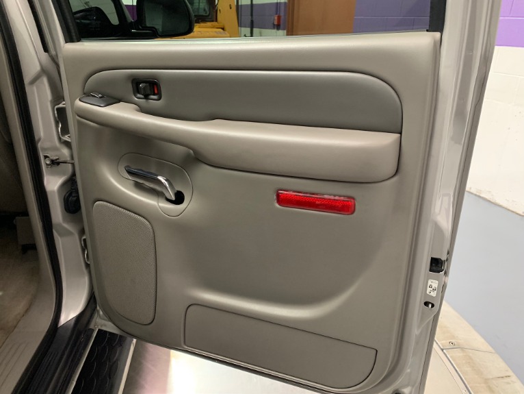 Used-2006-GMC-Yukon-XL-Denali