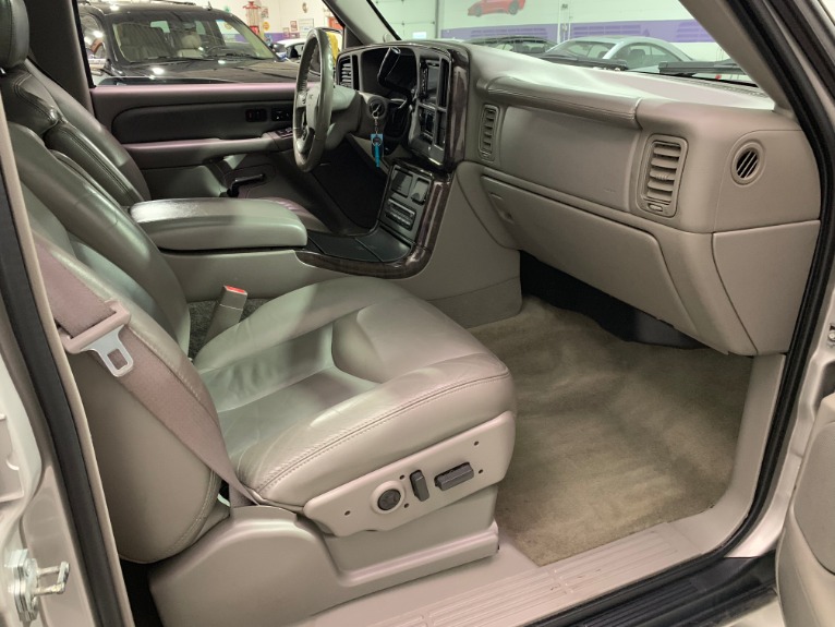 Used-2006-GMC-Yukon-XL-Denali