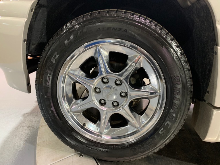 Used-2006-GMC-Yukon-XL-Denali