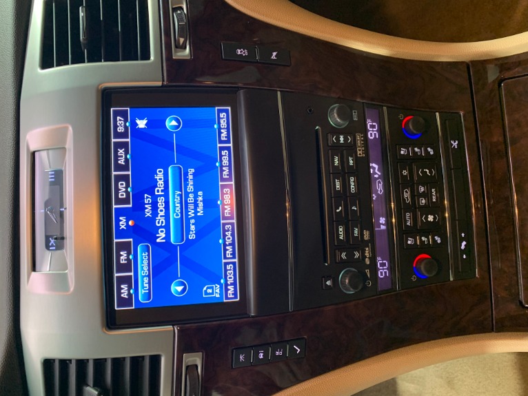 Used-2013-Cadillac-Escalade-Premium