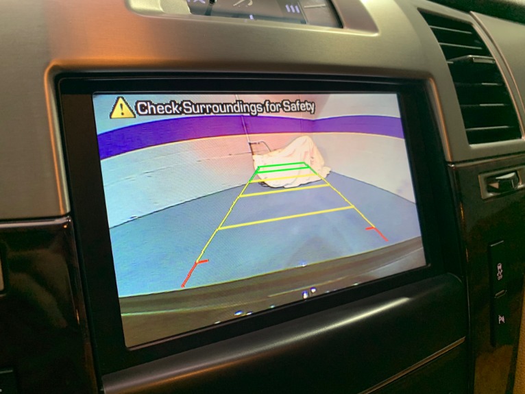 Used-2013-Cadillac-Escalade-Premium