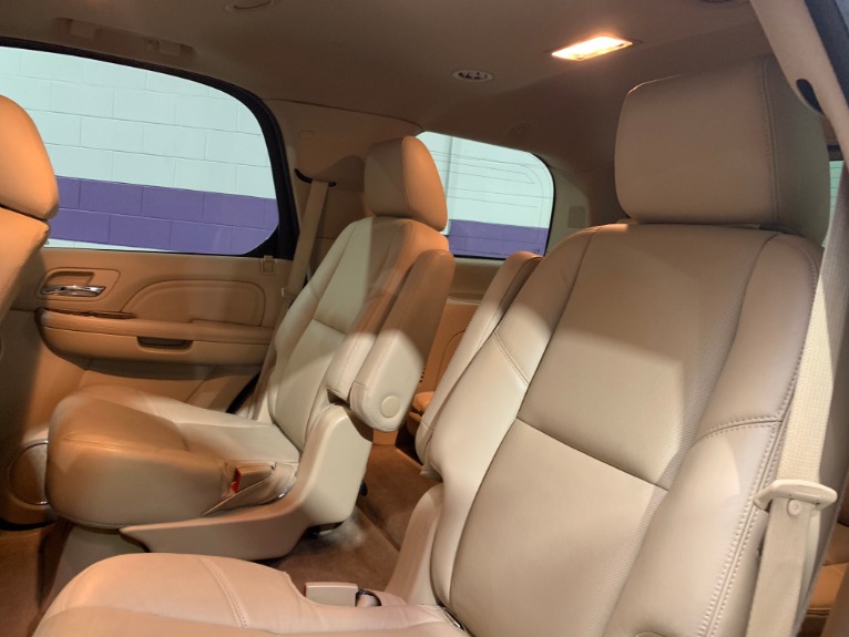 Used-2013-Cadillac-Escalade-Premium