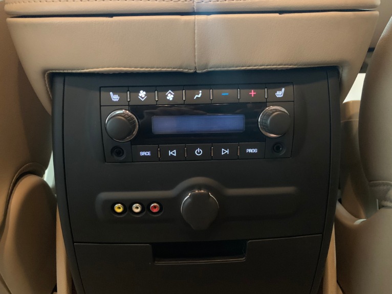 Used-2013-Cadillac-Escalade-Premium