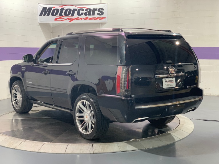 Used-2013-Cadillac-Escalade-Premium