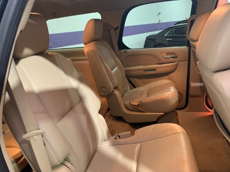 Used-2013-Cadillac-Escalade-Premium