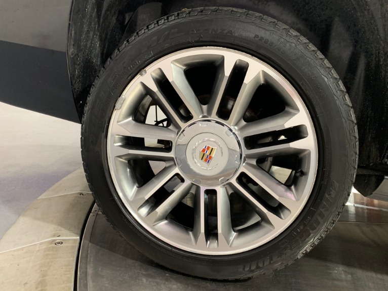 Used-2013-Cadillac-Escalade-Premium
