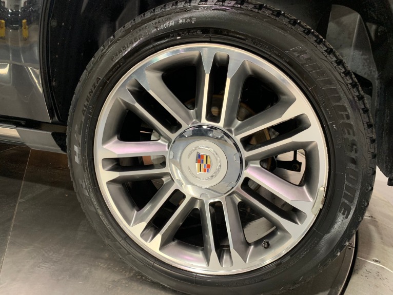 Used-2013-Cadillac-Escalade-Premium