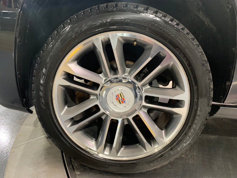 Used-2013-Cadillac-Escalade-Premium