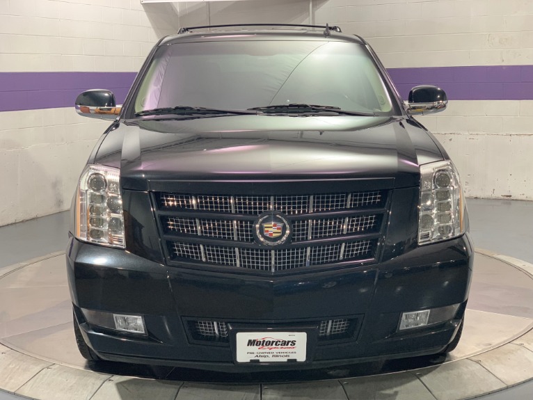 Used-2013-Cadillac-Escalade-Premium
