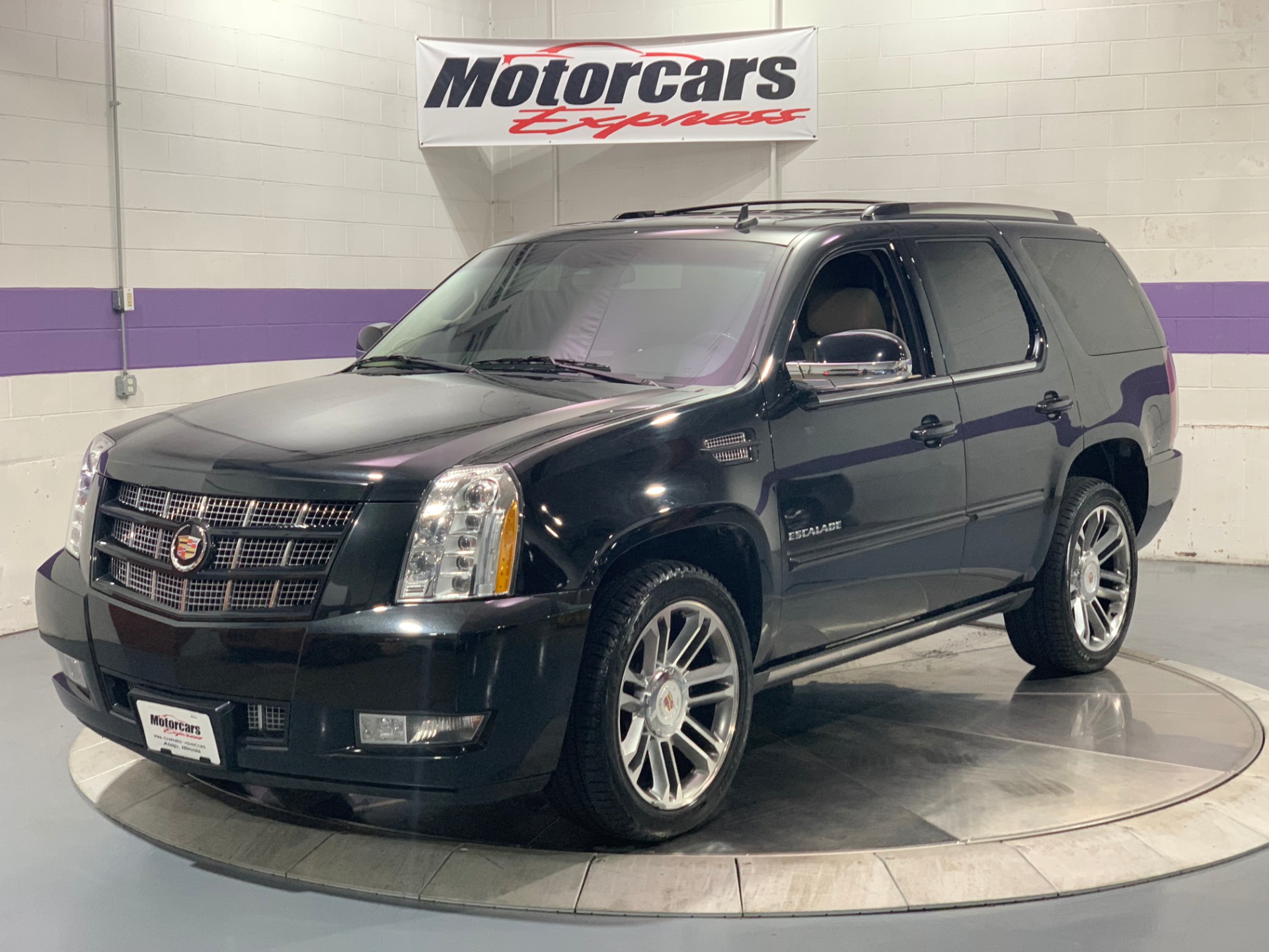 Cadillac Escalade 2013 Lifted
