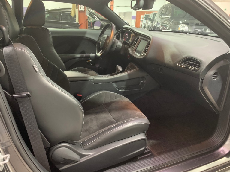 Used-2016-Dodge-Challenger-SRT-Hellcat