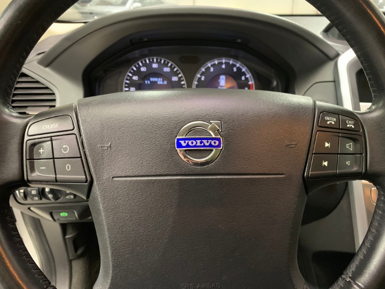 Used-2010-Volvo-XC60-32