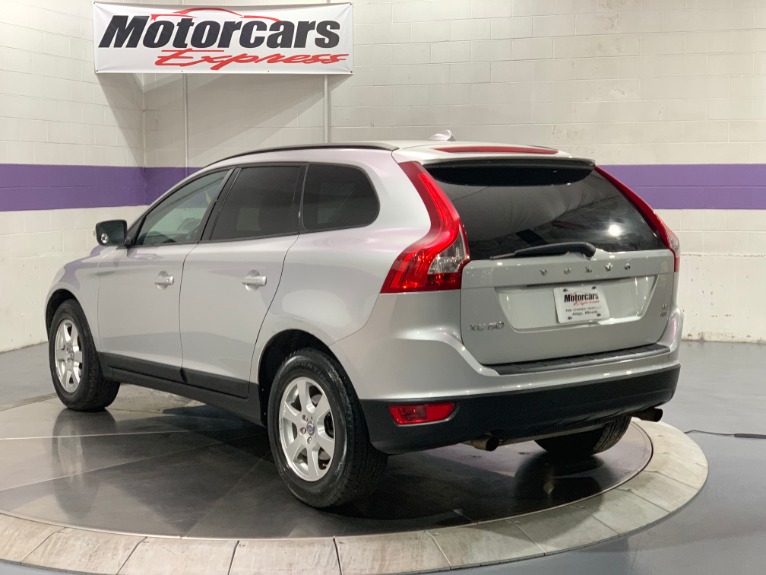 Used-2010-Volvo-XC60-32