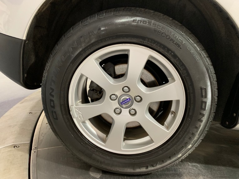 Used-2010-Volvo-XC60-32
