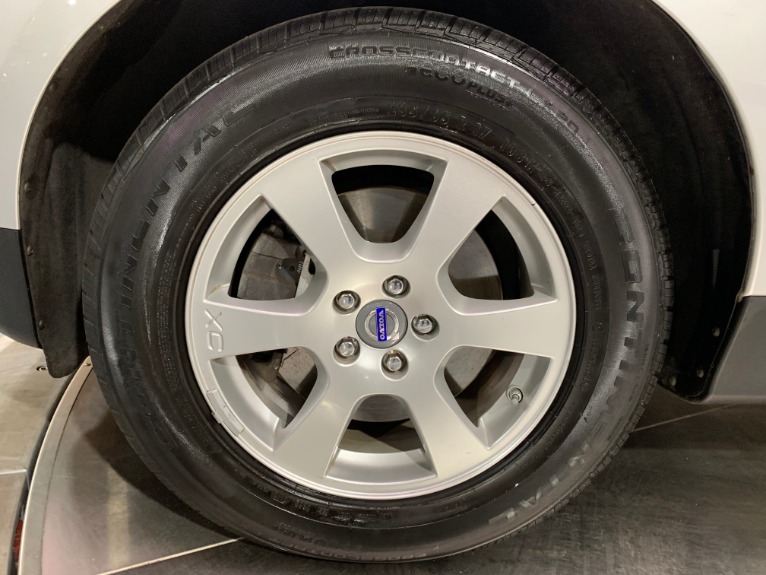 Used-2010-Volvo-XC60-32