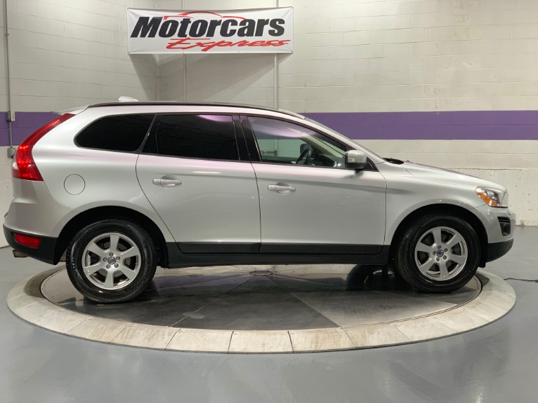 Used-2010-Volvo-XC60-32