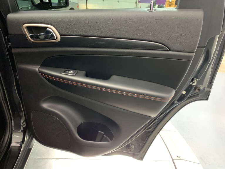 Used-2016-Jeep-Grand-Cherokee-Laredo-75th-Anniversary