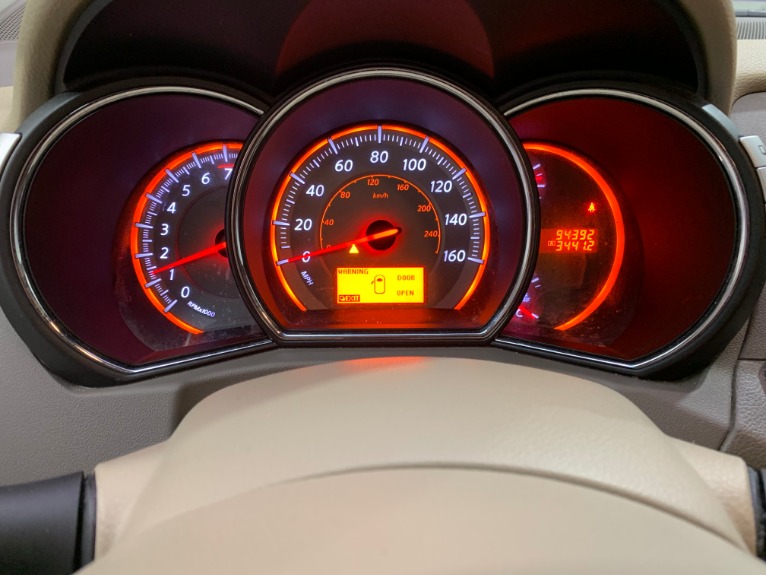 Used-2009-Nissan-Murano-LE