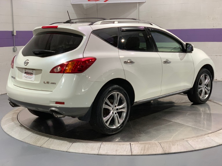 Used-2009-Nissan-Murano-LE
